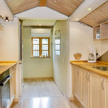 9 Person In Jaegerspris-by Traum *